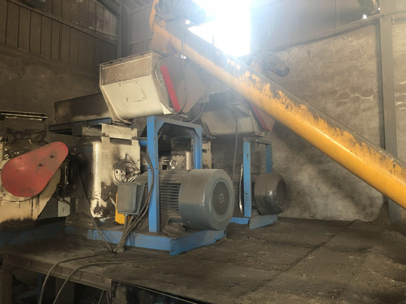 生產(chǎn)3年的木屑顆粒機