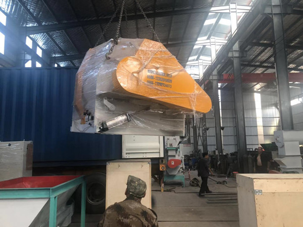 顆粒機(jī)發(fā)貨